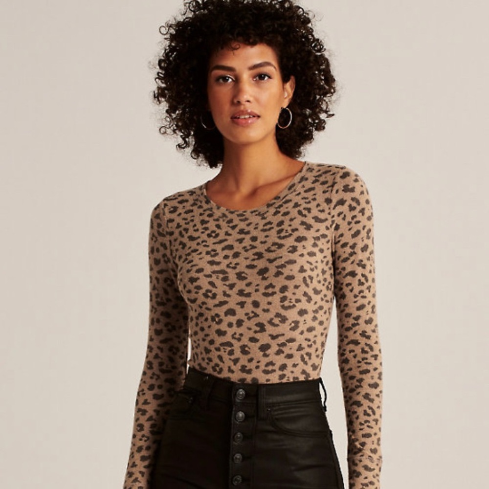 Abercrombie soft leopard print bodysuit